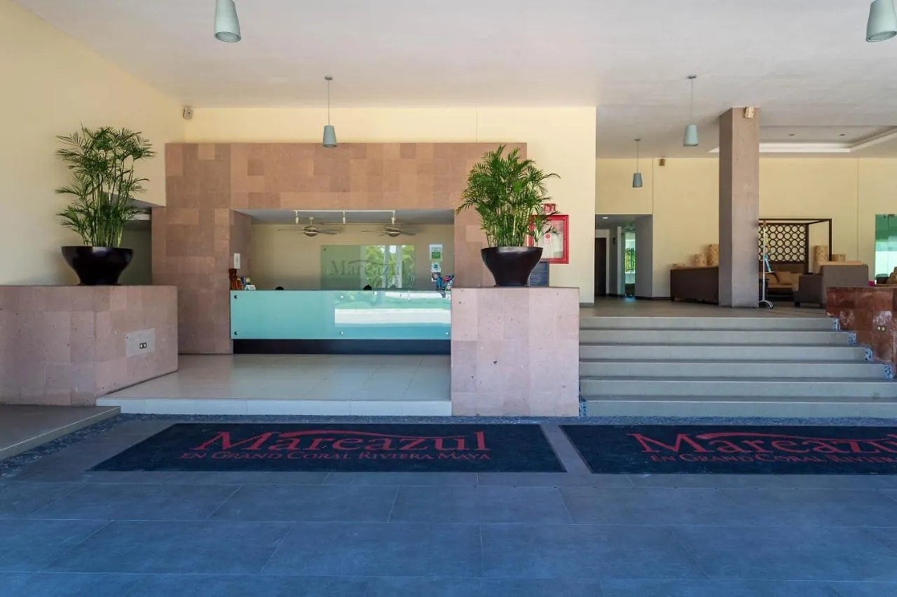 Hakuna Matata 725N At Mareazul Beachfront Playa del Carmen Apartment