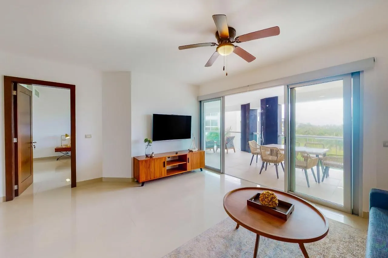 Hakuna Matata 725N At Mareazul Beachfront Playa del Carmen Apartment