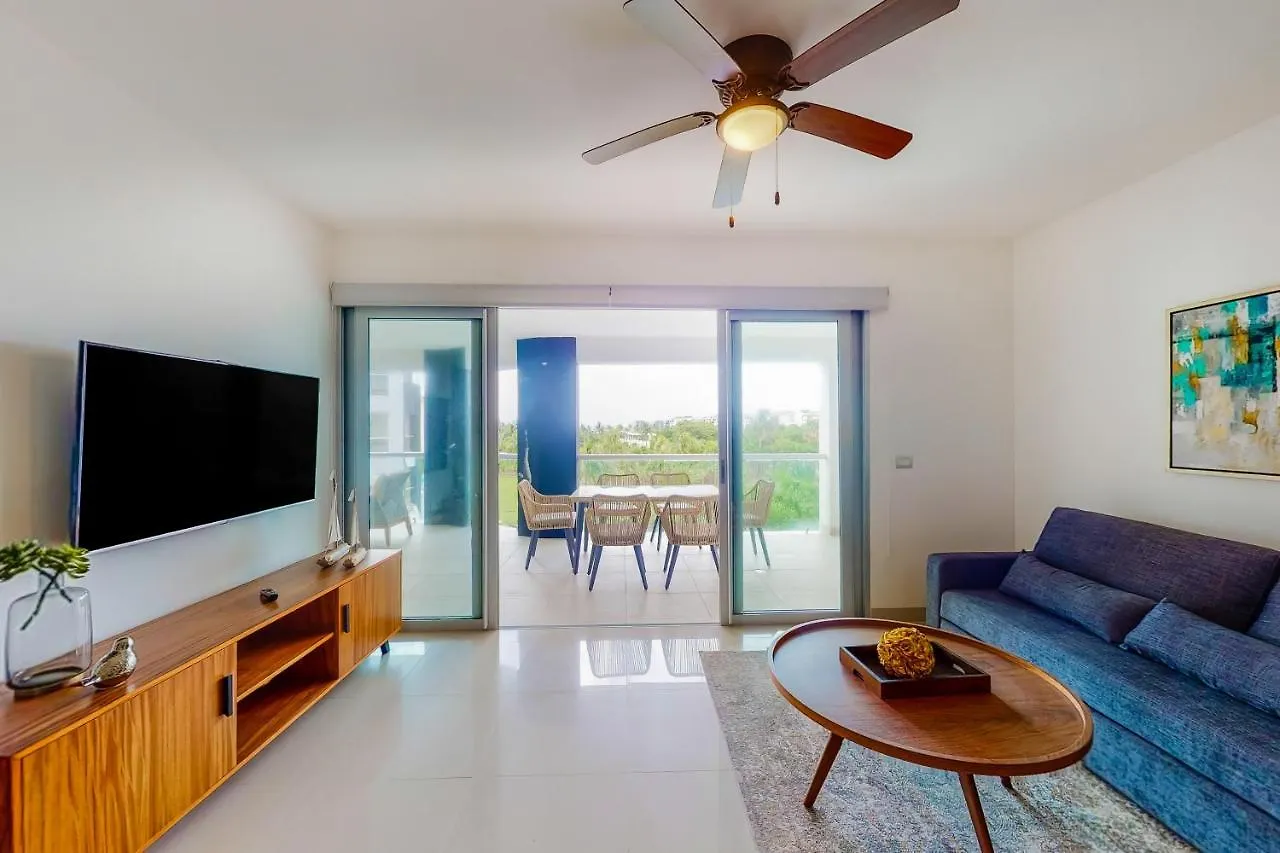Hakuna Matata 725N At Mareazul Beachfront Playa del Carmen Appartement