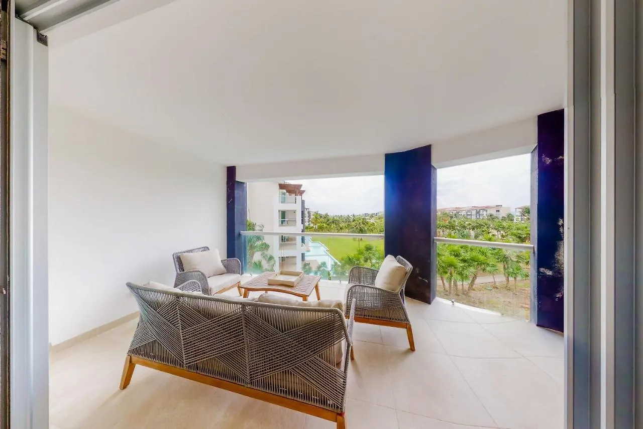 Hakuna Matata 725N At Mareazul Beachfront Playa del Carmen Apartment