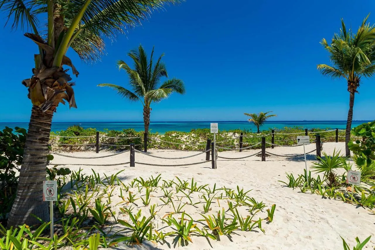 Apartment Hakuna Matata 725N At Mareazul Beachfront Playa del Carmen Mexico