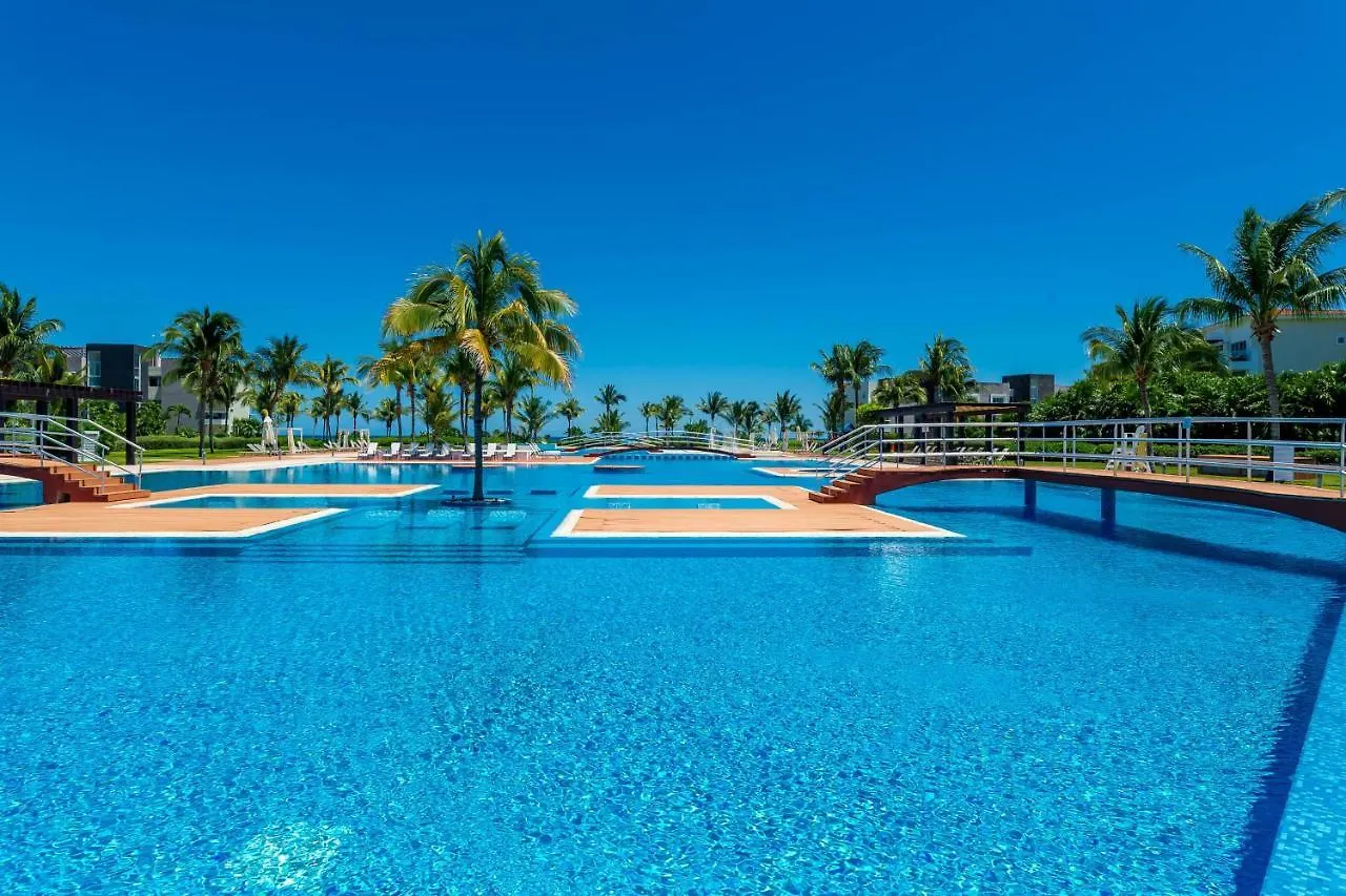 Hakuna Matata 725N At Mareazul Beachfront Playa del Carmen Apartment