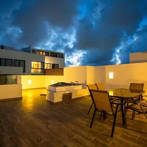 penthouses-with-jacuzzi-pool-and-apartments-in-pdc.tulum-hotels.net/